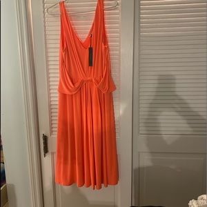 Tahari Coral Dress. Size XL. Brand New with tag